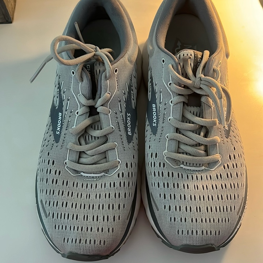 Women’s Brooks ghost
